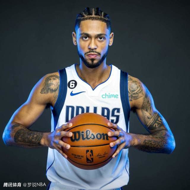 战报莫兰特复出34+8送压哨绝杀!灰熊24分神逆转鹈鹕NBA新赛季常规赛继续进行，孟菲斯灰熊队（7胜19负）翻盘终止连败。